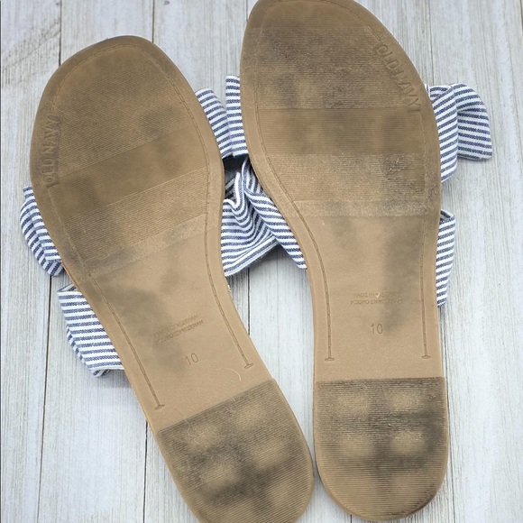 Old Navy Flats - Picture 2 of 2